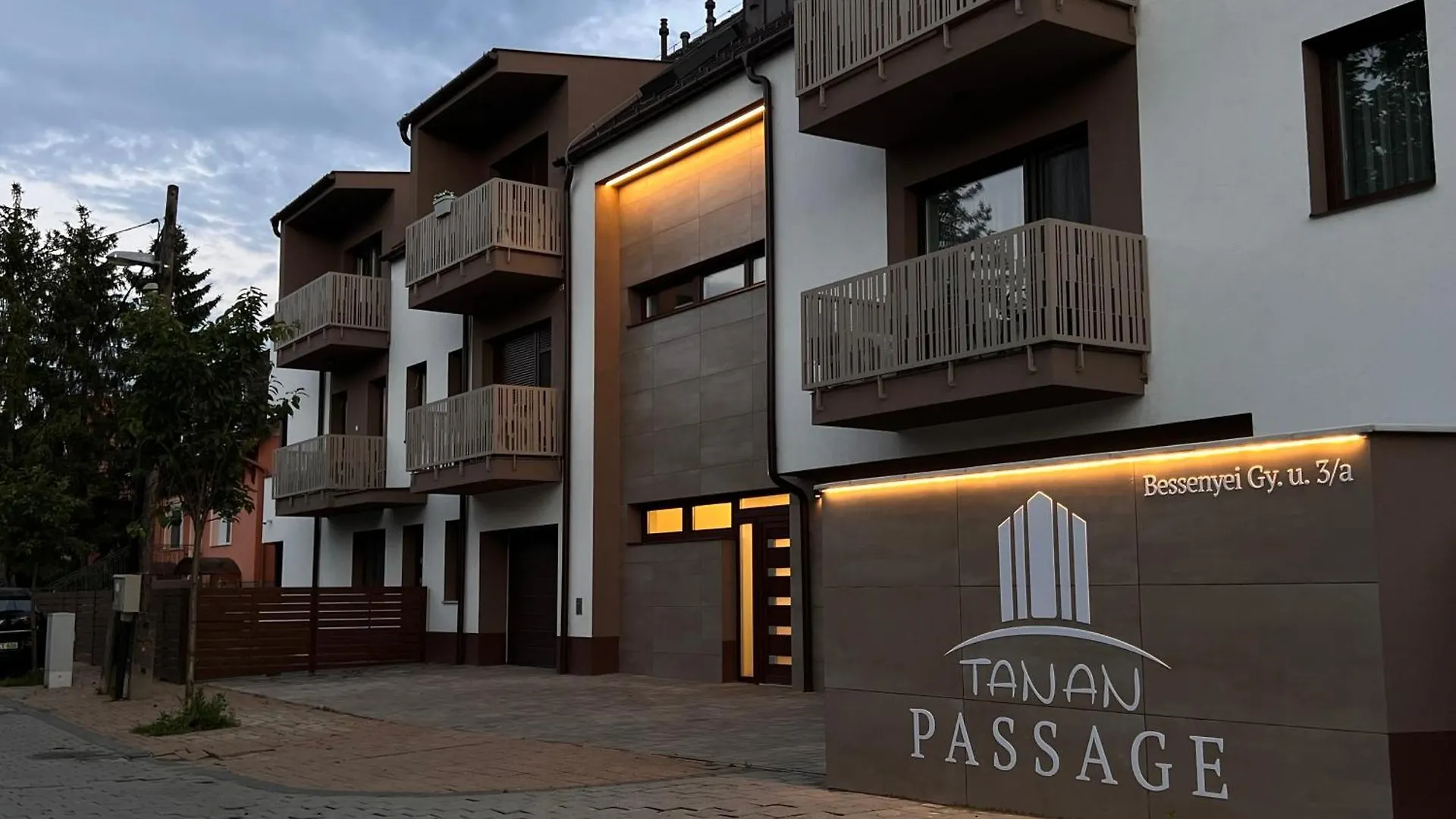 Lily Lux Apartment Hajduszoboszlo Hungary